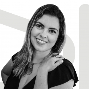 Carol Oliveira